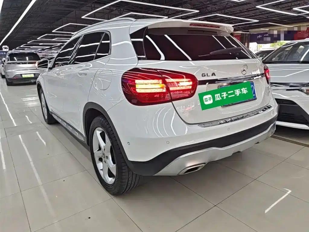 2019 Mercedes-Benz GLA 200 Dynamic — миниатюра 5