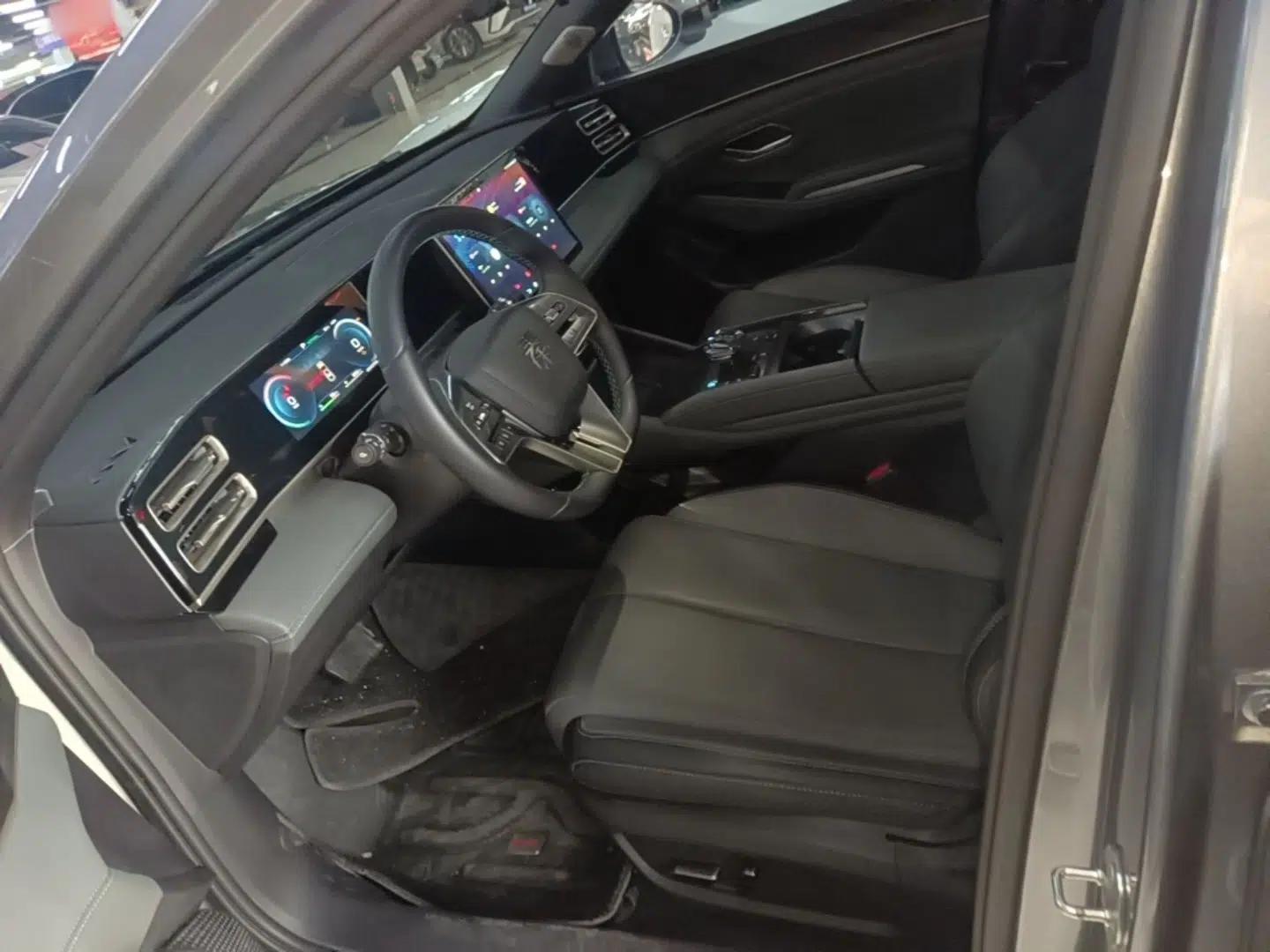BYD Qin L 2024 DM-i 80KM Beyond Model — миниатюра 17
