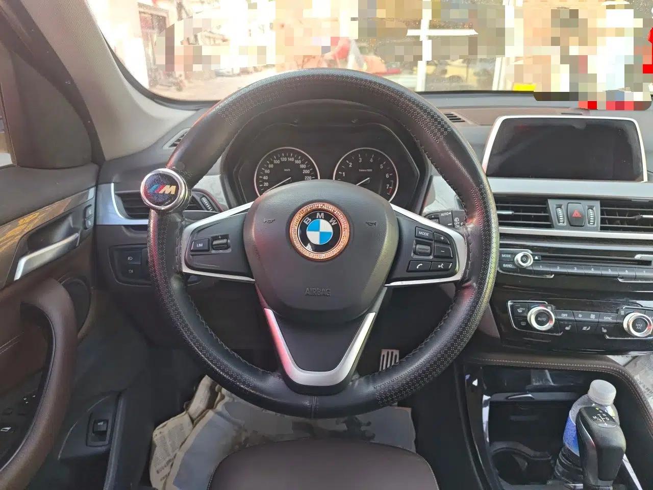BMW X1 2018 xDrive20Li Luxury Edition — миниатюра 10