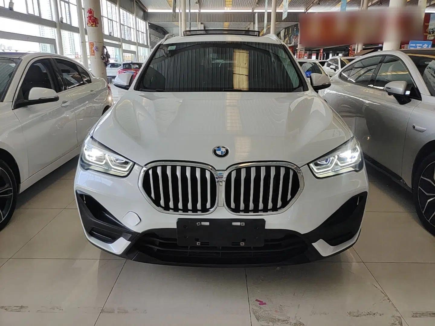 BMW X1 2021 Restyled sDrive25Li Leading Edition — миниатюра 2