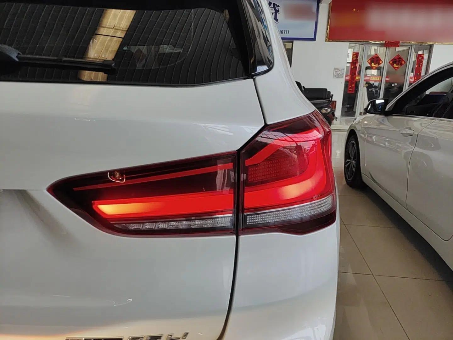 BMW X1 2021 Restyled sDrive25Li Leading Edition — миниатюра 9