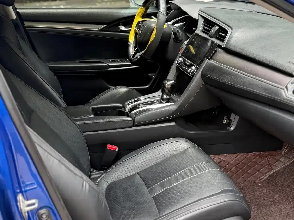 2016 Civic 220TURBO CVT Premium Edition — миниатюра 7