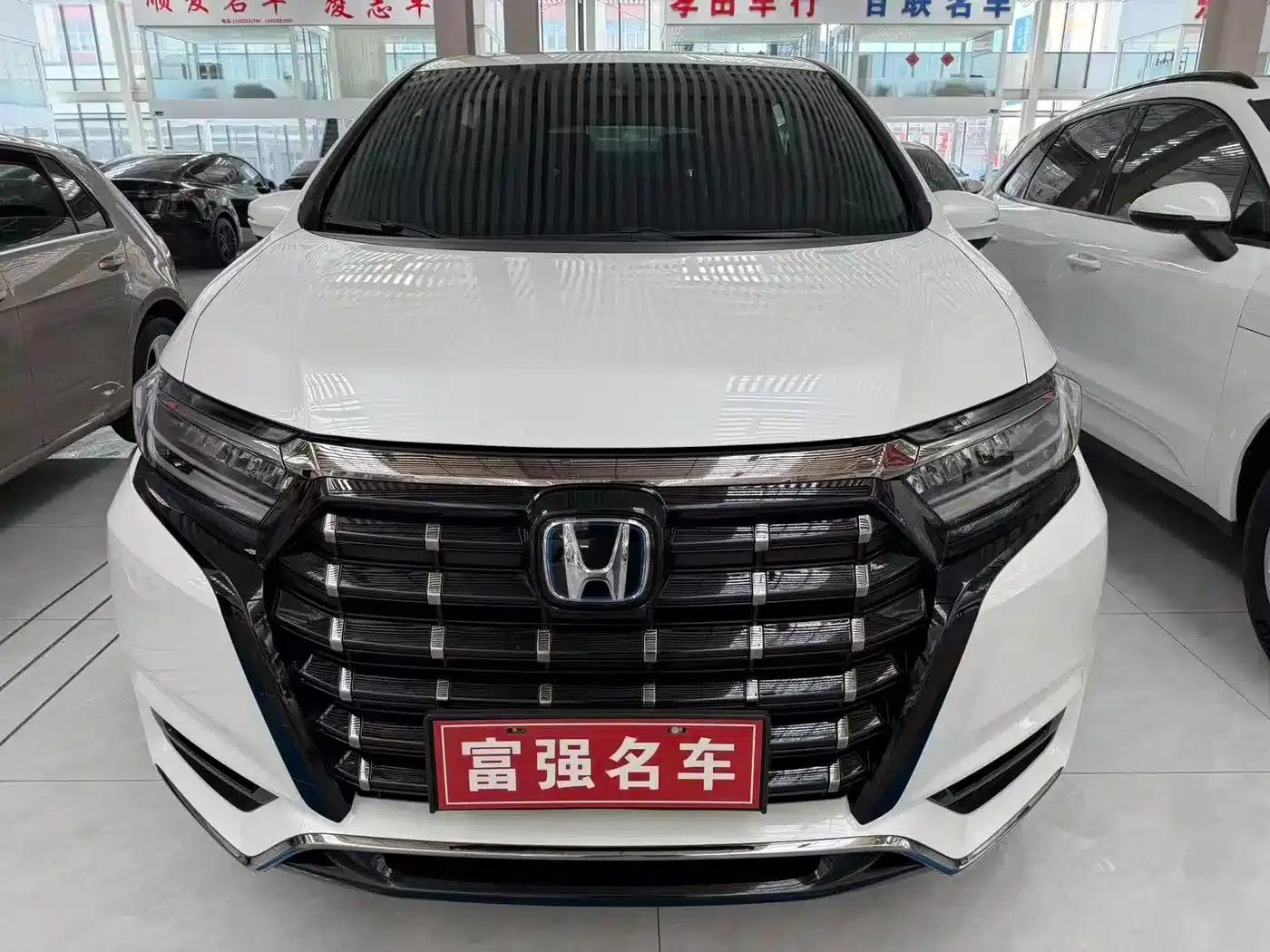 Elysion 2022 2.0L e:HEV Luxury First Edition — миниатюра 2