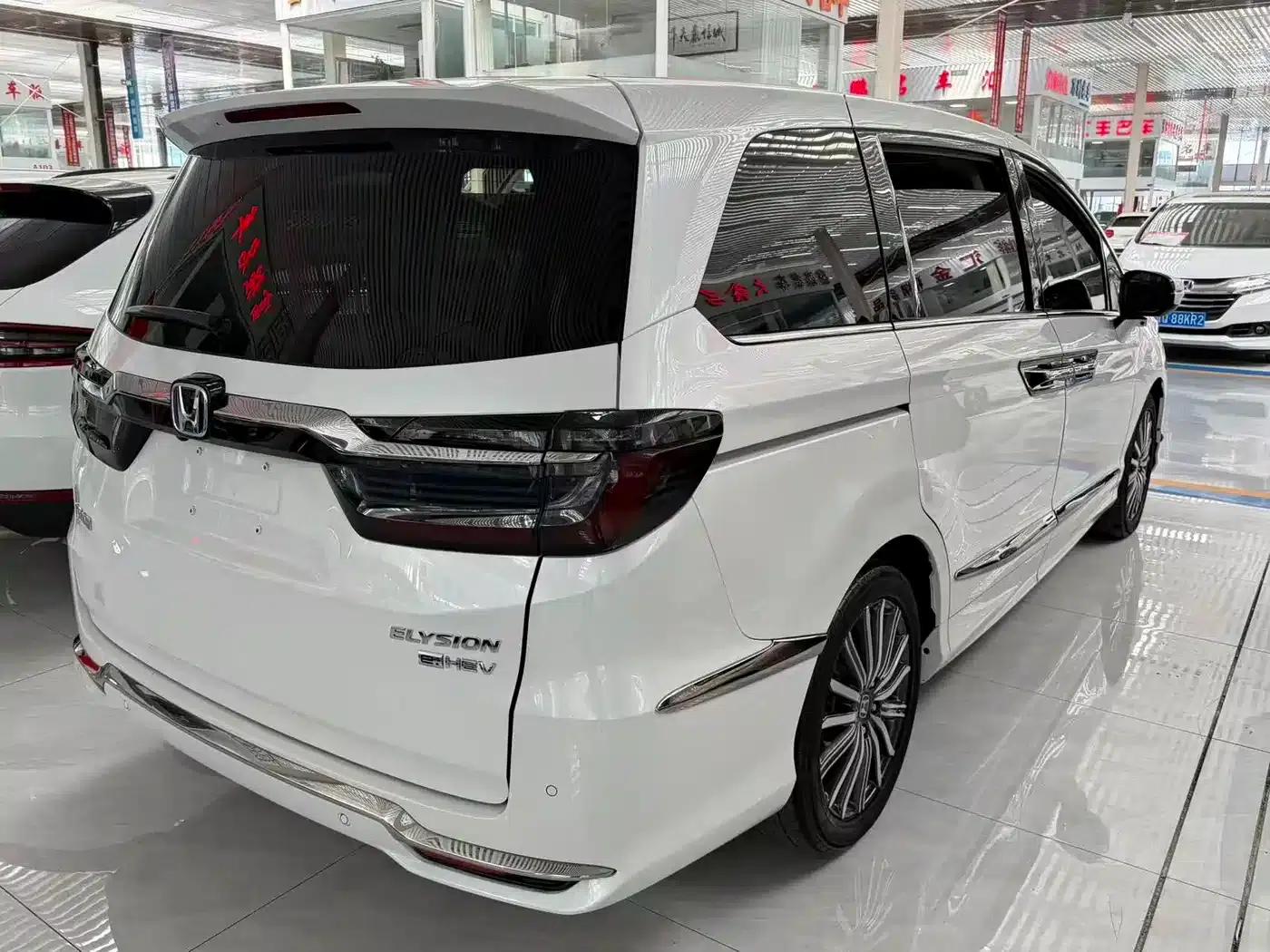 Elysion 2022 2.0L e:HEV Luxury First Edition — миниатюра 6