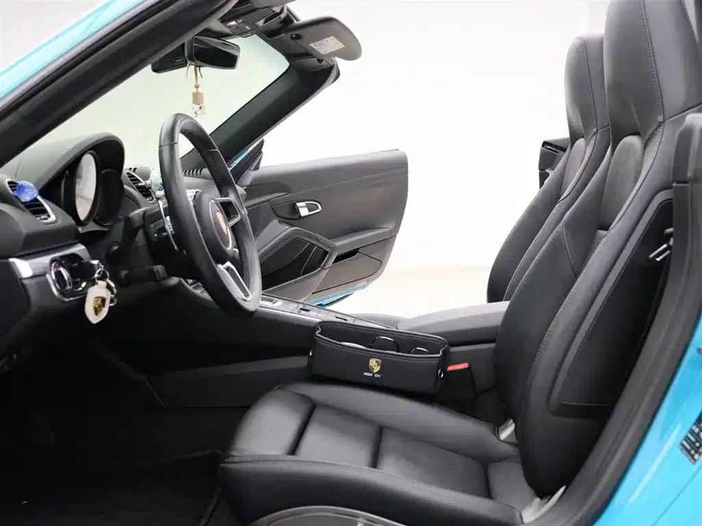 2016 Porsche 718 Boxster 2.0T — миниатюра 3