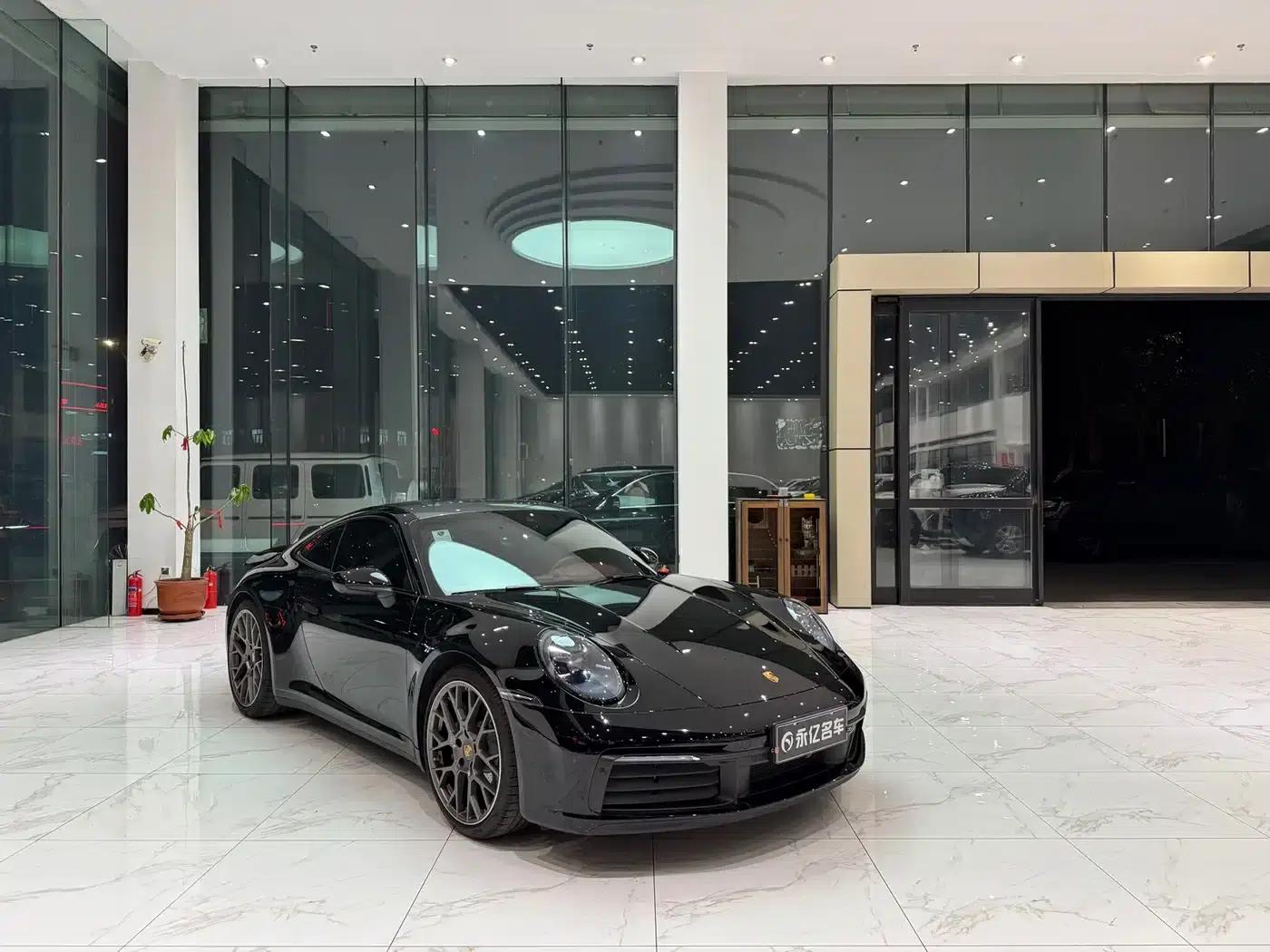 Porsche 911 2020 Carrera 3.0T — миниатюра 3