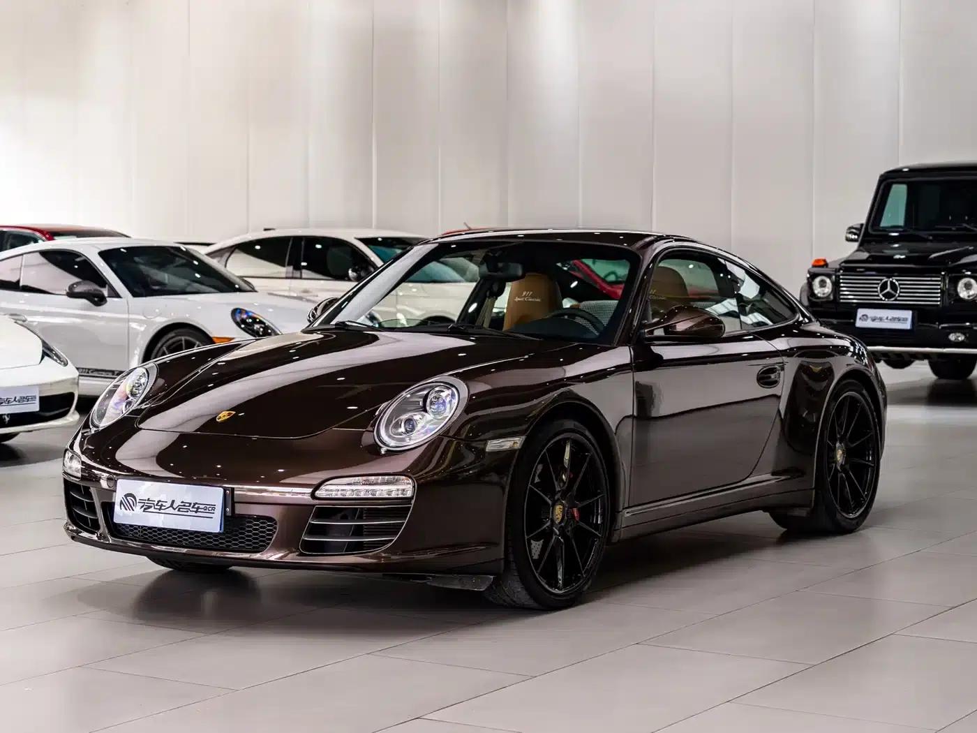 2010 Porsche 911 Carrera 4 3.6L — миниатюра 1