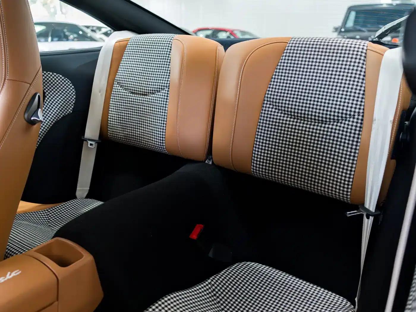 2010 Porsche 911 Carrera 4 3.6L — миниатюра 11