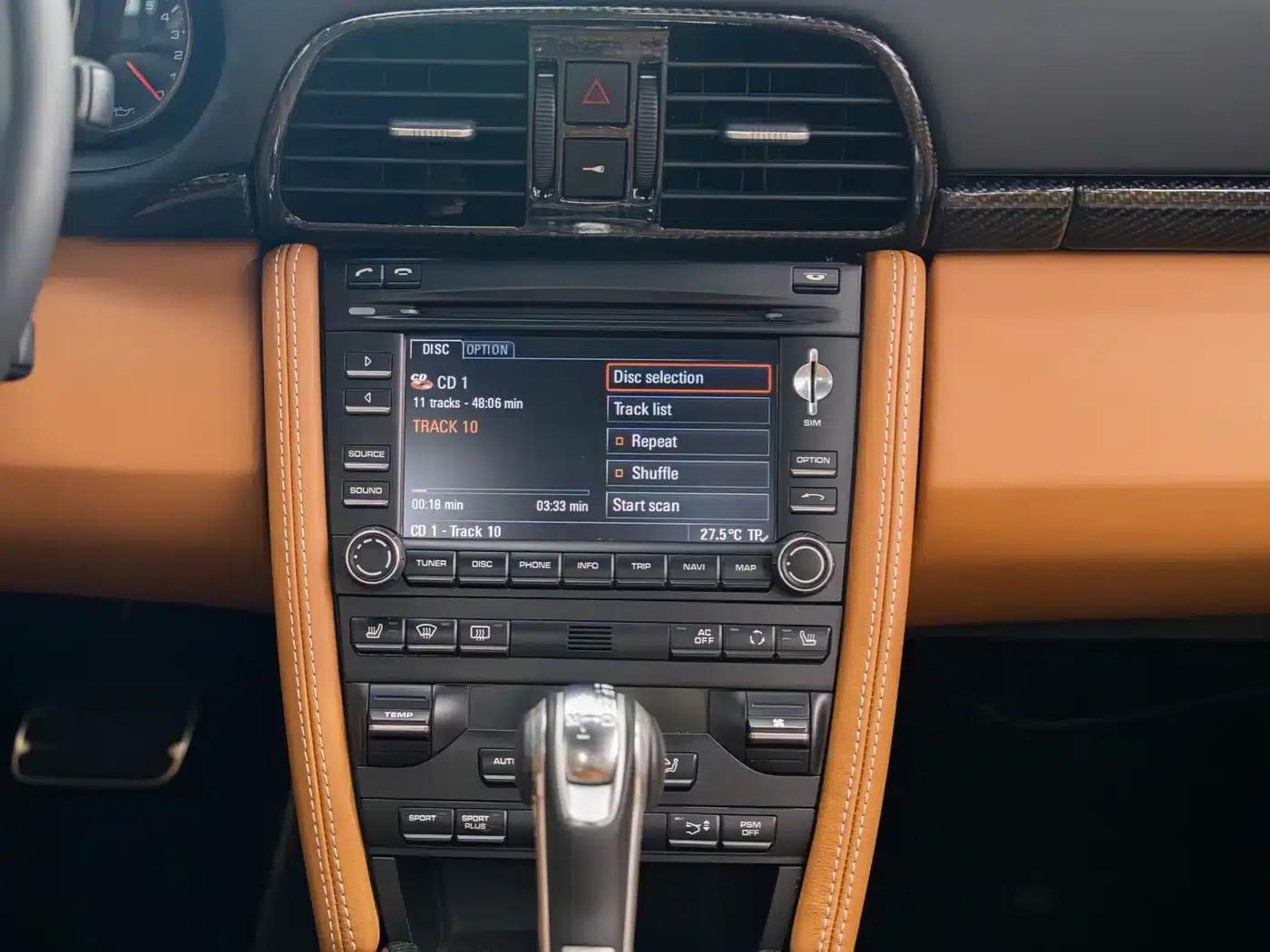 2010 Porsche 911 Carrera 4 3.6L — миниатюра 14