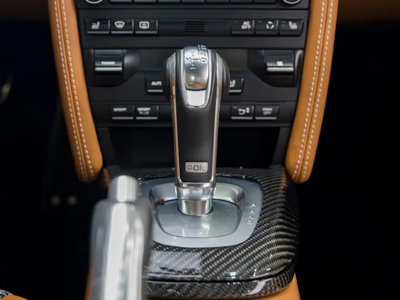 2010 Porsche 911 Carrera 4 3.6L — миниатюра 15