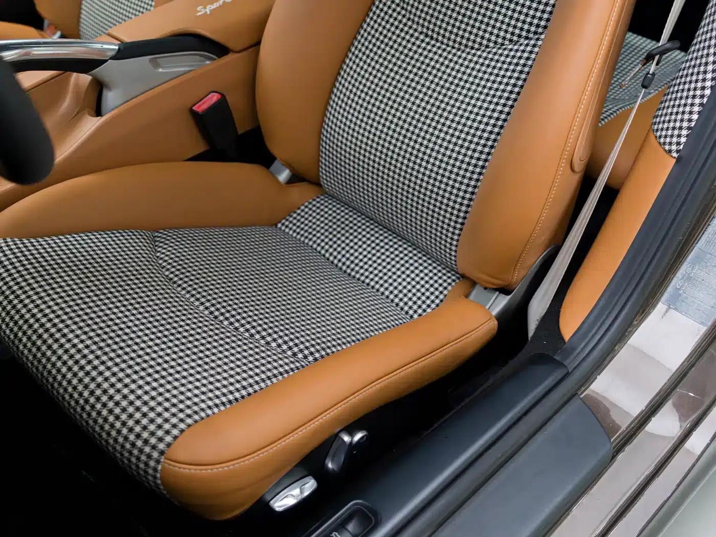 2010 Porsche 911 Carrera 4 3.6L — миниатюра 27