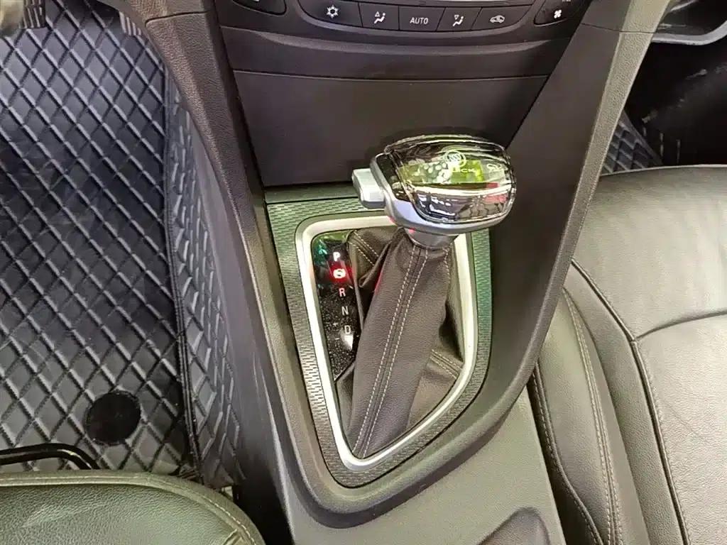 Buick Excelle 2019 18T Automatic Connected Elite (China VI Emission Standard) — миниатюра 14