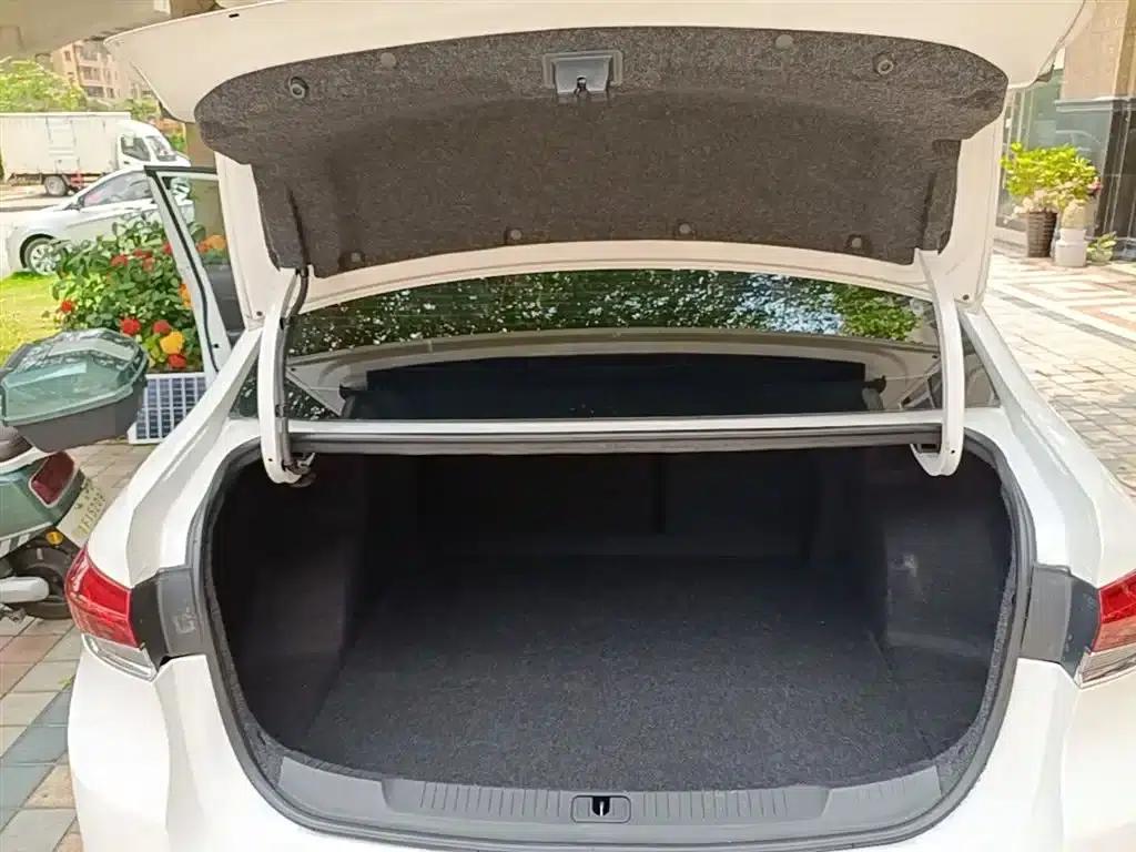 Buick Excelle 2019 18T Automatic Connected Elite (China VI Emission Standard) — миниатюра 19