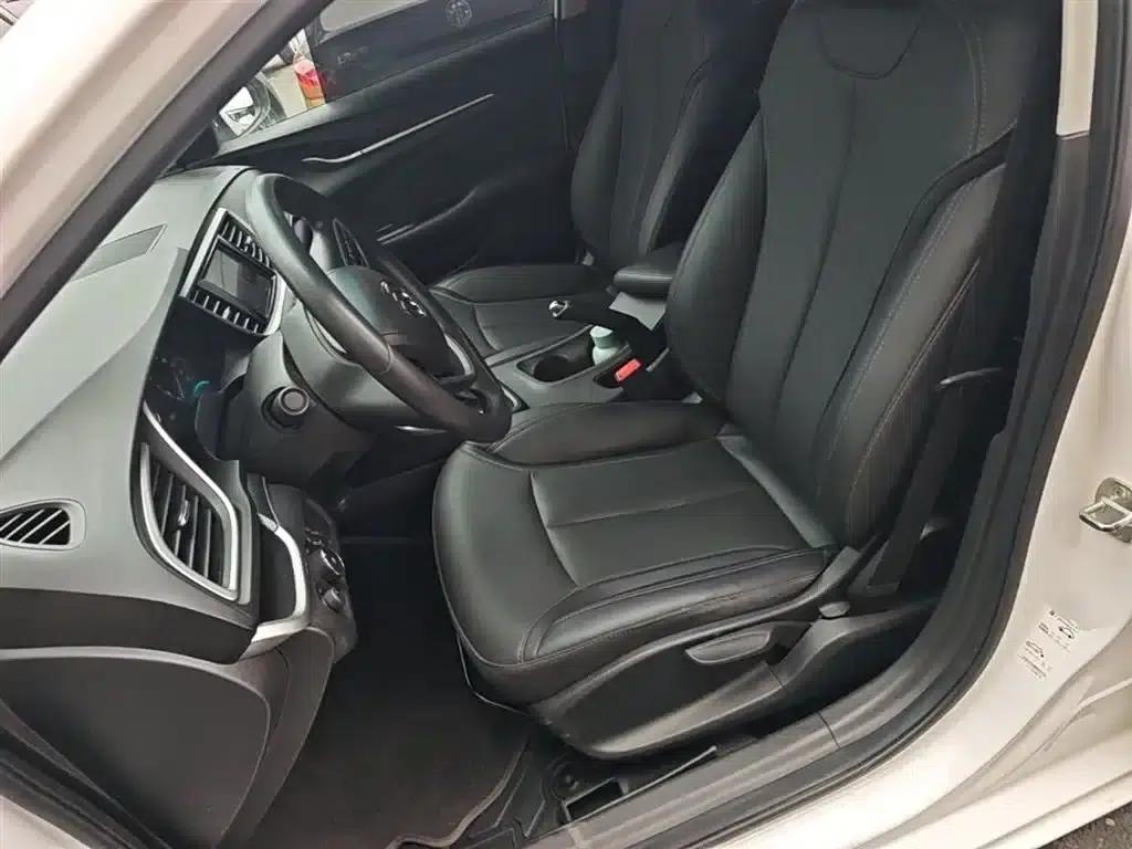 Buick Excelle 2021 Facelift Classic 1.5L Automatic Elite — миниатюра 15