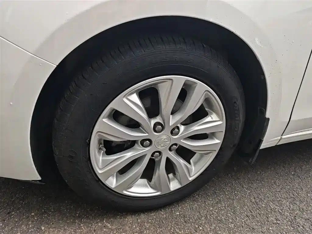 Buick Excelle 2021 Facelift Classic 1.5L Automatic Elite — миниатюра 23