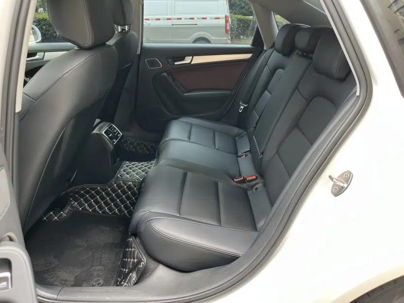 Audi A4L 2016 35 TFSI Collector's Edition Automatic Standard Model — миниатюра 39