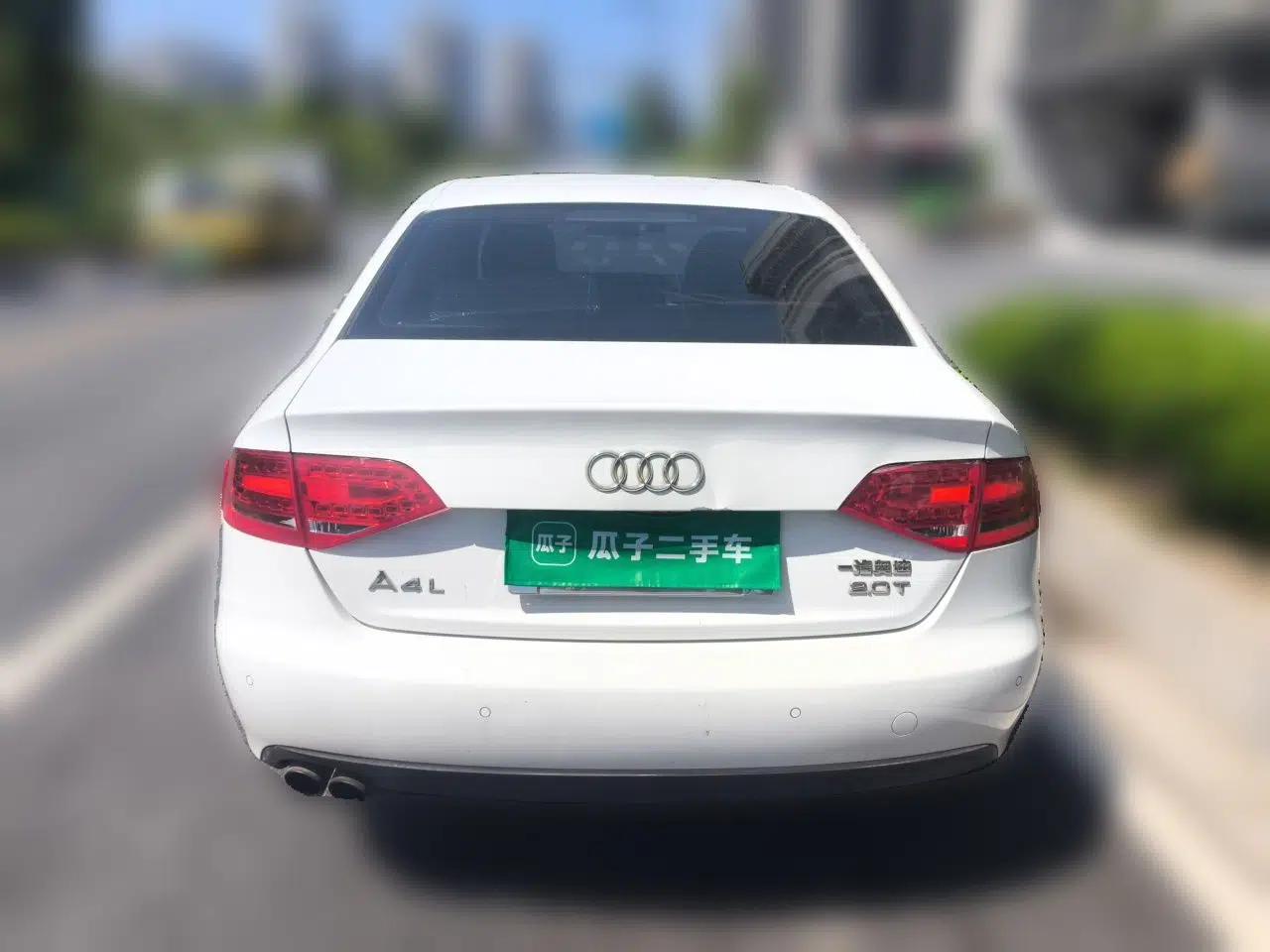 Audi A4L 2012 2.0 TFSI automatic standard version — миниатюра 5