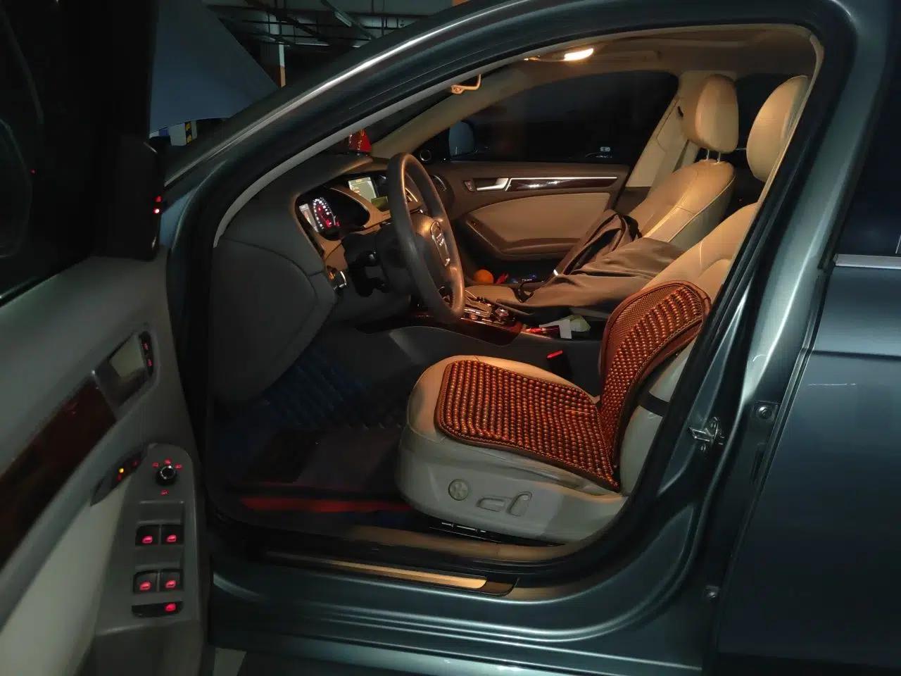Audi A4L 2011 2.0 TFSI Luxury Model — миниатюра 16