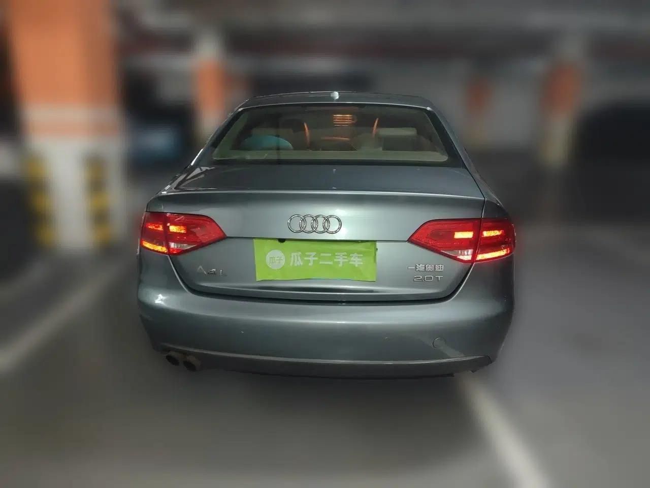 Audi A4L 2011 2.0 TFSI Luxury Model — миниатюра 5