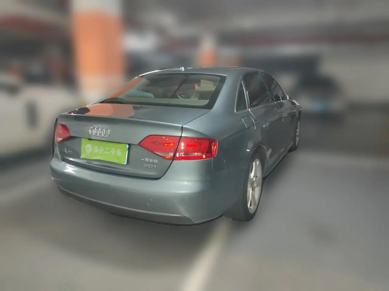 Audi A4L 2011 2.0 TFSI Luxury Model — миниатюра 6