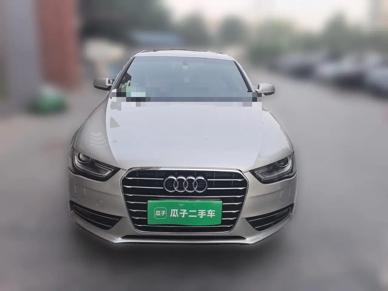 Audi A4L 2015 35 TFSI Automatic Comfort Model — миниатюра 2