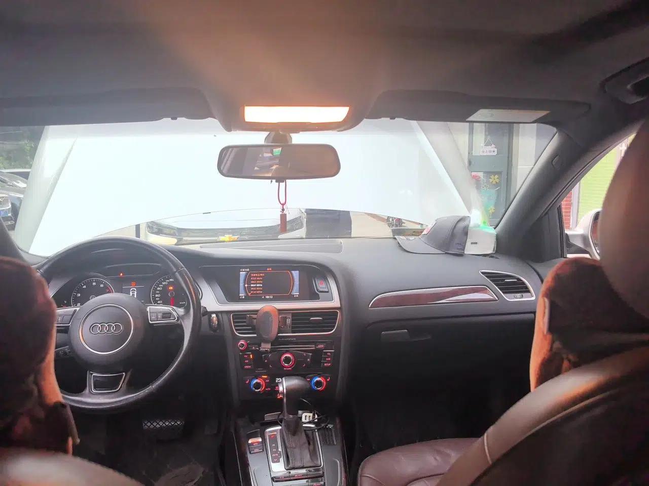 Audi A4L 2015 35 TFSI Automatic Comfort Model — миниатюра 18