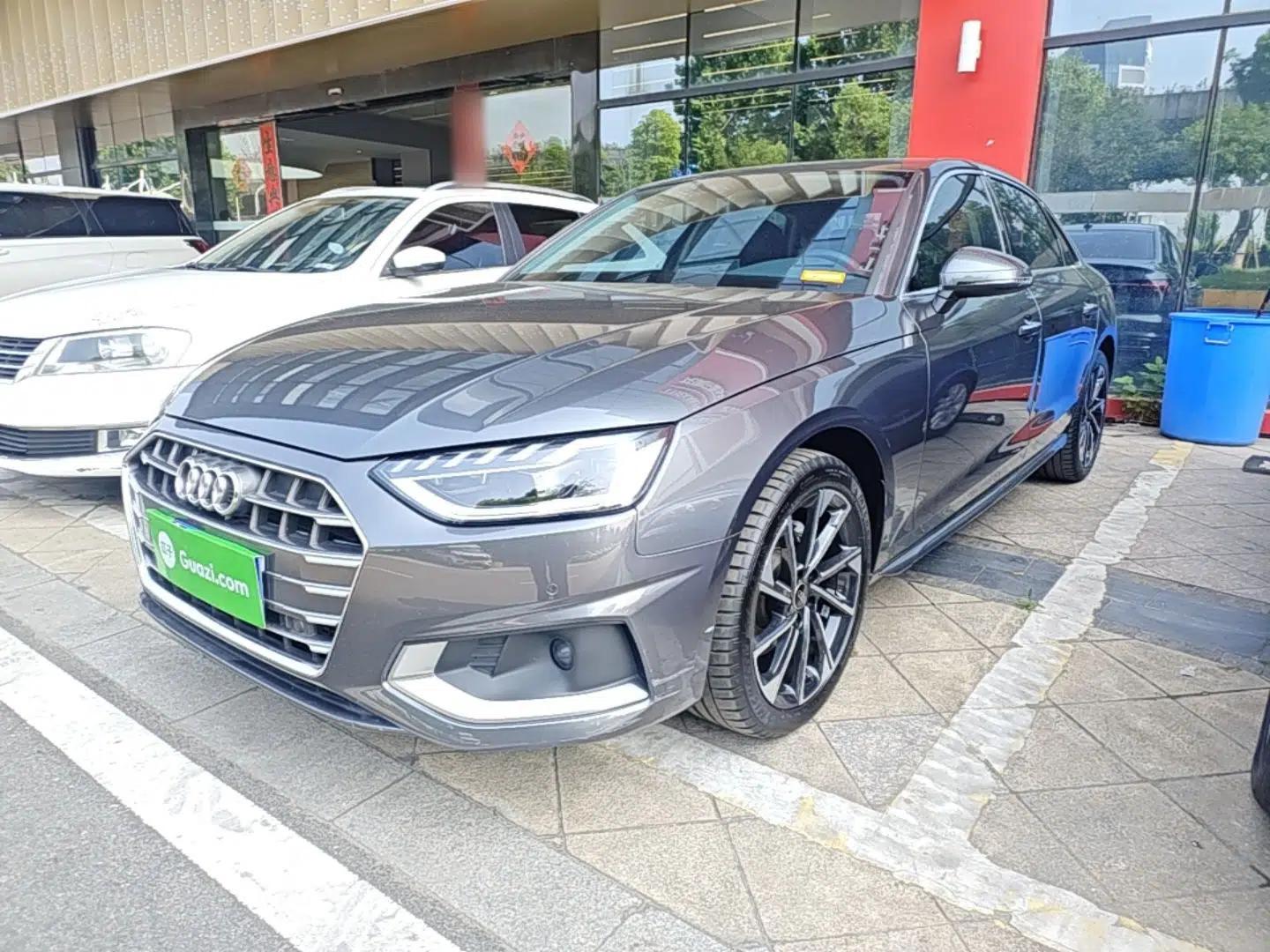 Audi A4L 2022 40 TFSI Stylish and Elegant Edition — миниатюра 1