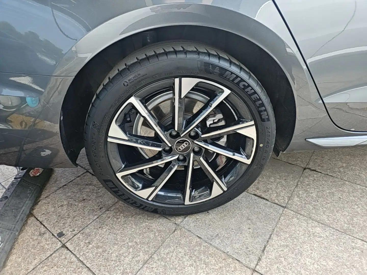 Audi A4L 2022 40 TFSI Stylish and Elegant Edition — миниатюра 11