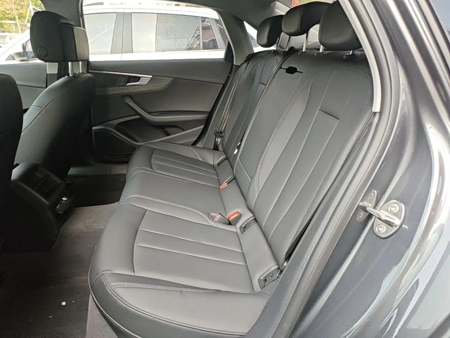 Audi A4L 2022 40 TFSI Stylish and Elegant Edition — миниатюра 20
