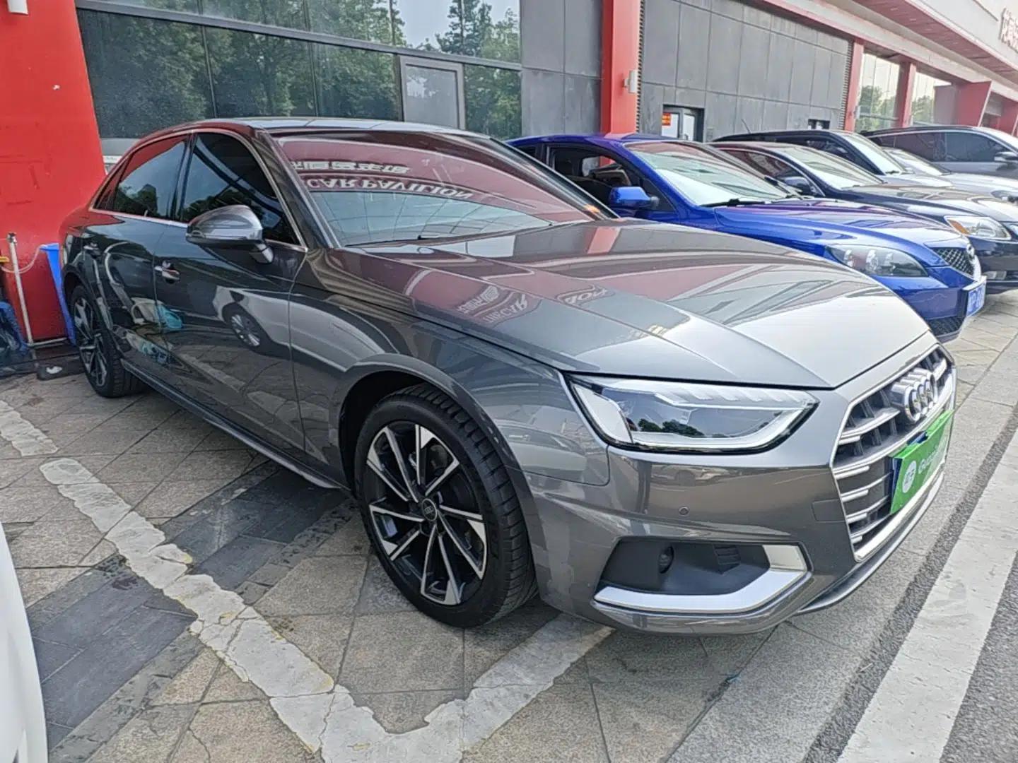 Audi A4L 2022 40 TFSI Stylish and Elegant Edition — миниатюра 3