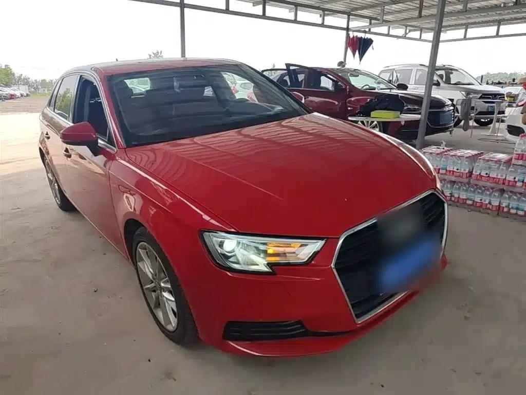 Audi A3 2018 30th Anniversary Edition Sportback 35 TFSI Progressive — миниатюра 4
