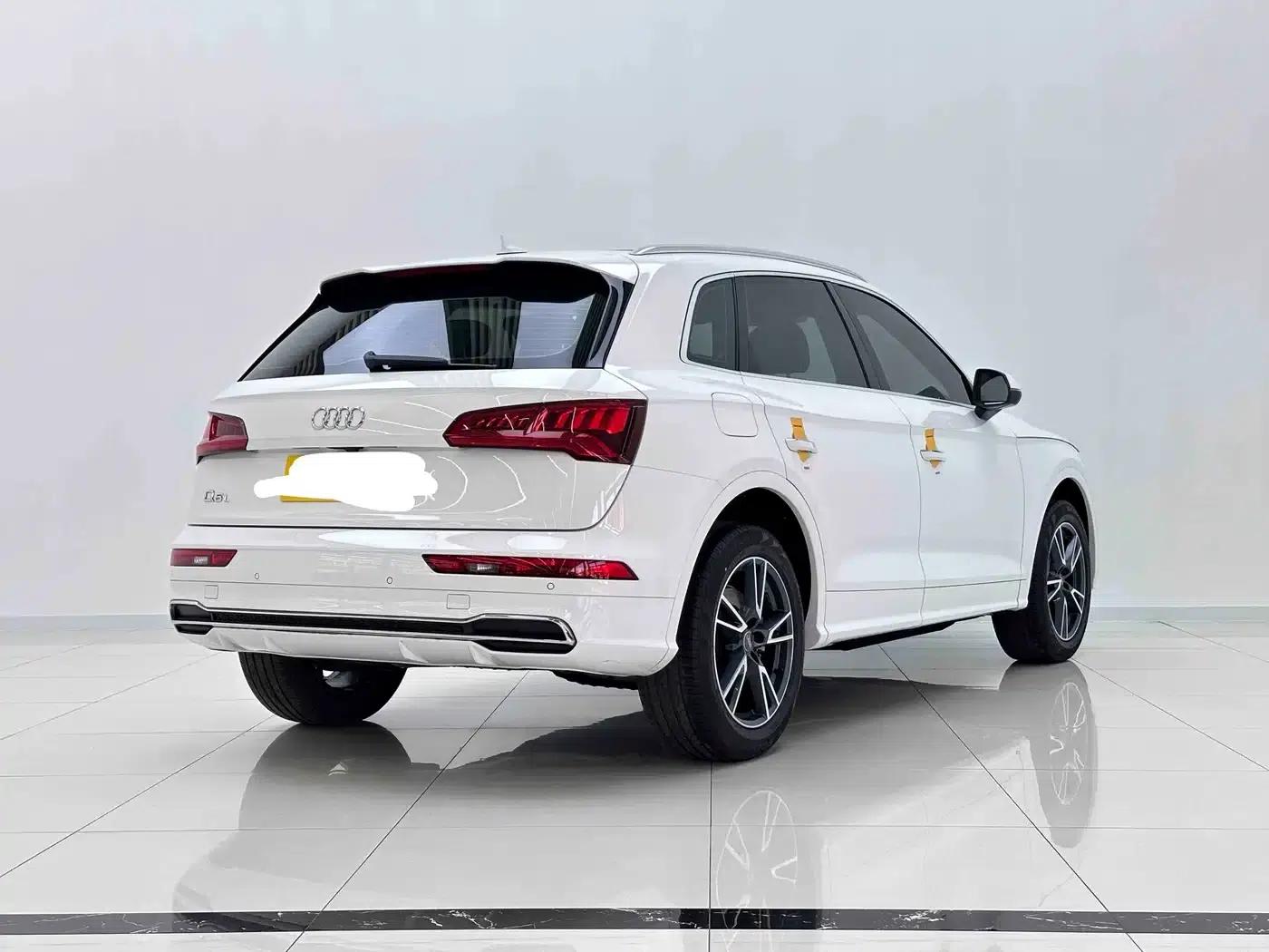 Audi Q5L 2020 Facelift 40 TFSI Luxury Fashion Edition — миниатюра 3