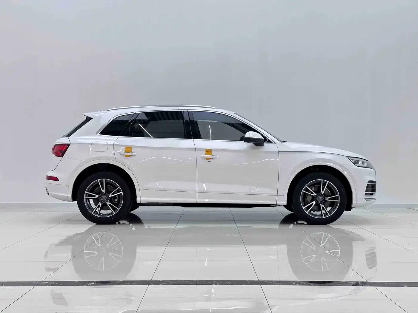 Audi Q5L 2020 Facelift 40 TFSI Luxury Fashion Edition — миниатюра 5