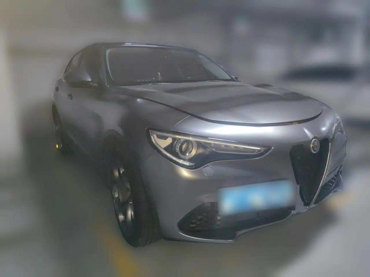 Alfa Romeo Stelvio 2017 2.0T 200HP Elite Edition — миниатюра 3