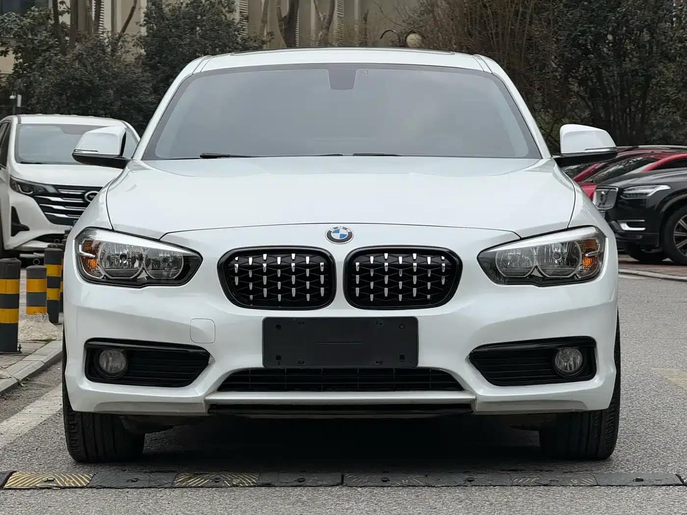 2015 BMW 1 Series Imported Model 118i Leading Edition — миниатюра 1