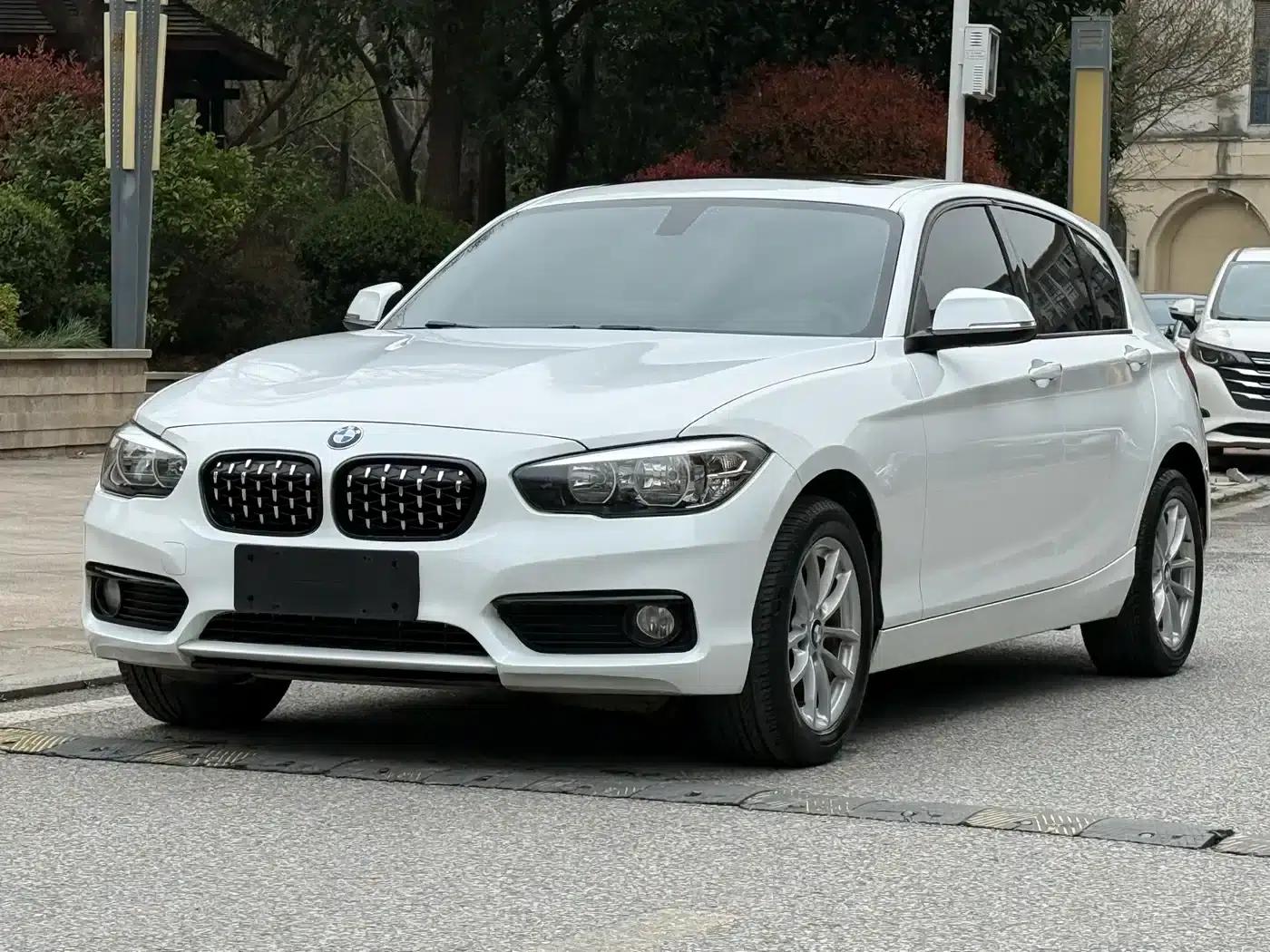 2015 BMW 1 Series Imported Model 118i Leading Edition — миниатюра 3