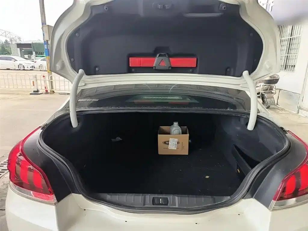 Peugeot 508 2015 1.6THP Automatic Premium Edition — миниатюра 19