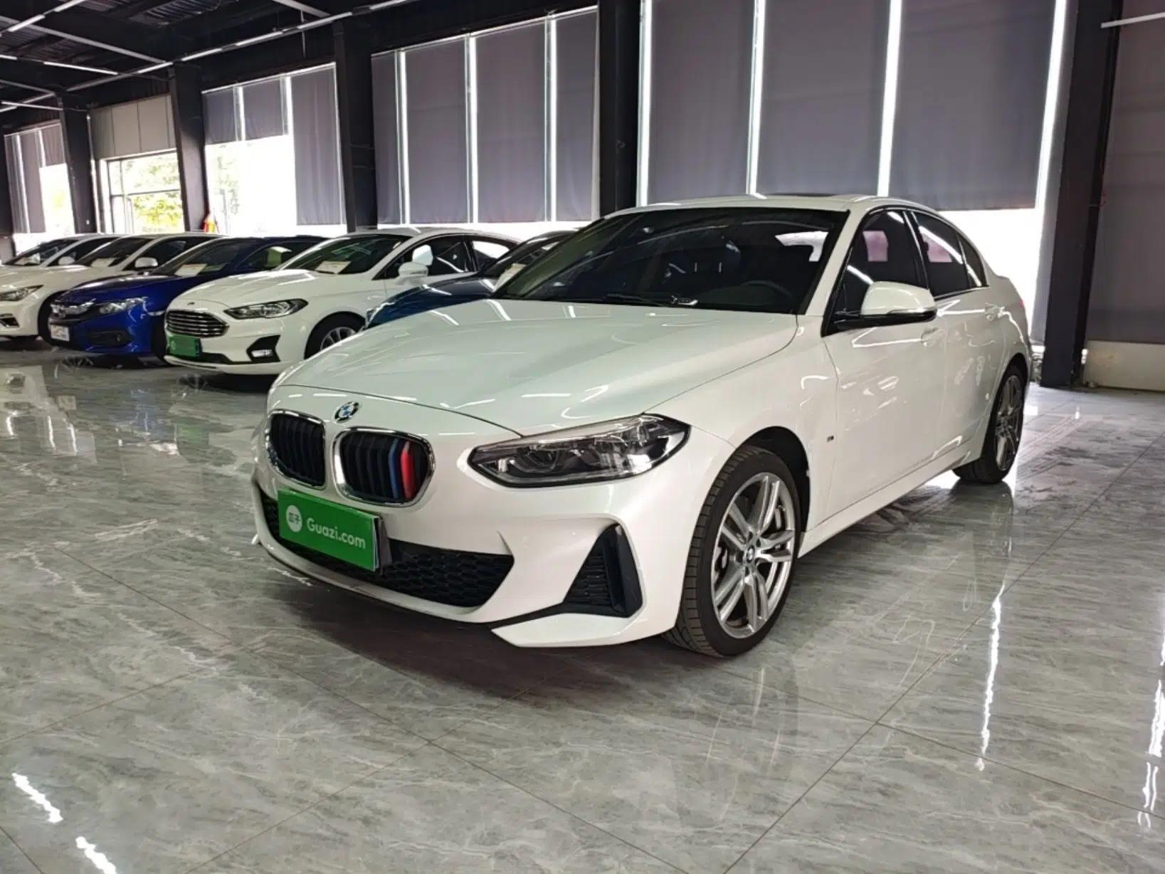 BMW 1 Series 2020 125i Leading Model M Sport Package — миниатюра 1
