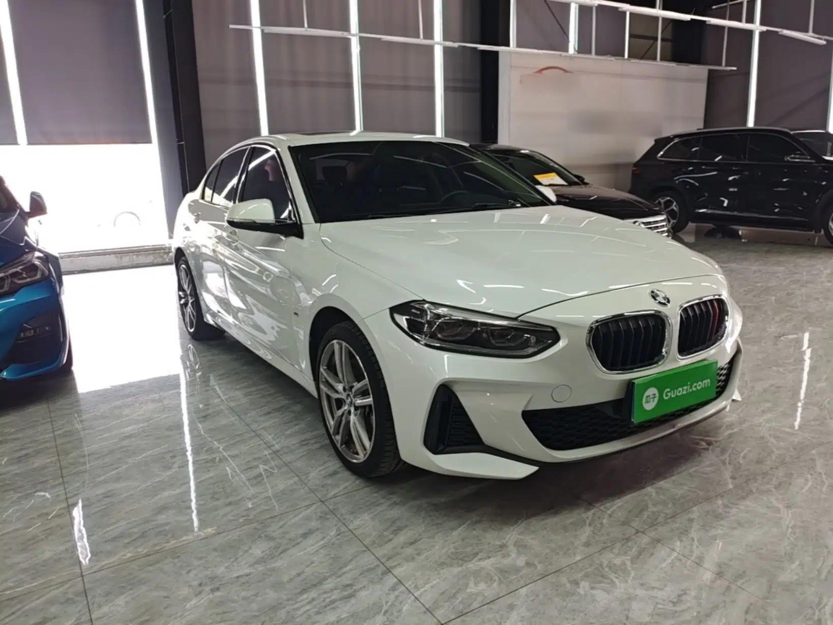 BMW 1 Series 2020 125i Leading Model M Sport Package — миниатюра 3