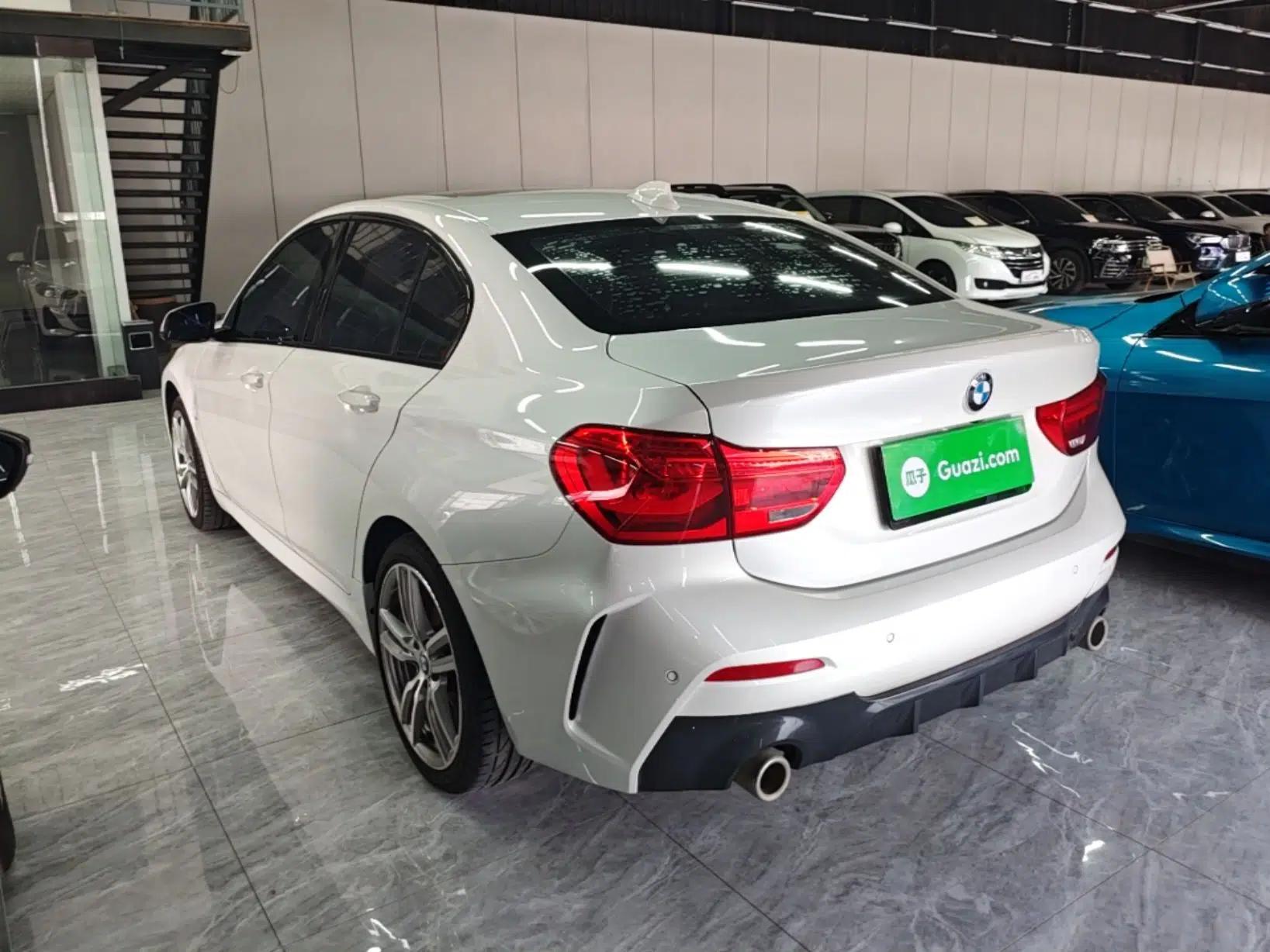 BMW 1 Series 2020 125i Leading Model M Sport Package — миниатюра 4