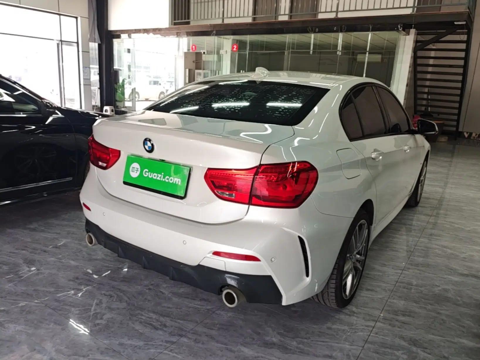 BMW 1 Series 2020 125i Leading Model M Sport Package — миниатюра 6