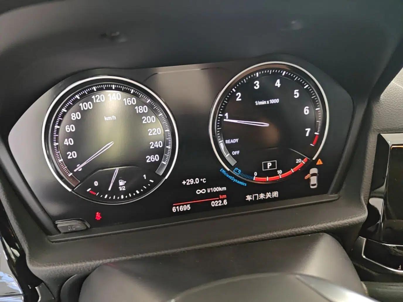 BMW 1 Series 2021 120i M Sport Edition — миниатюра 14