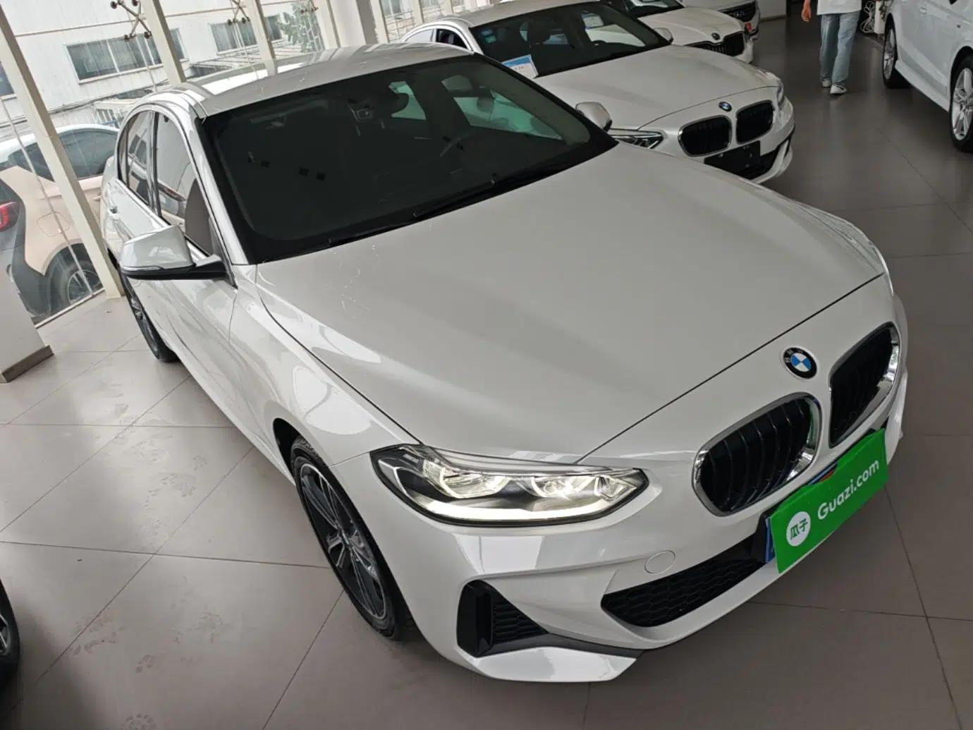 BMW 1 Series 2023 120i M Sport Edition — миниатюра 3