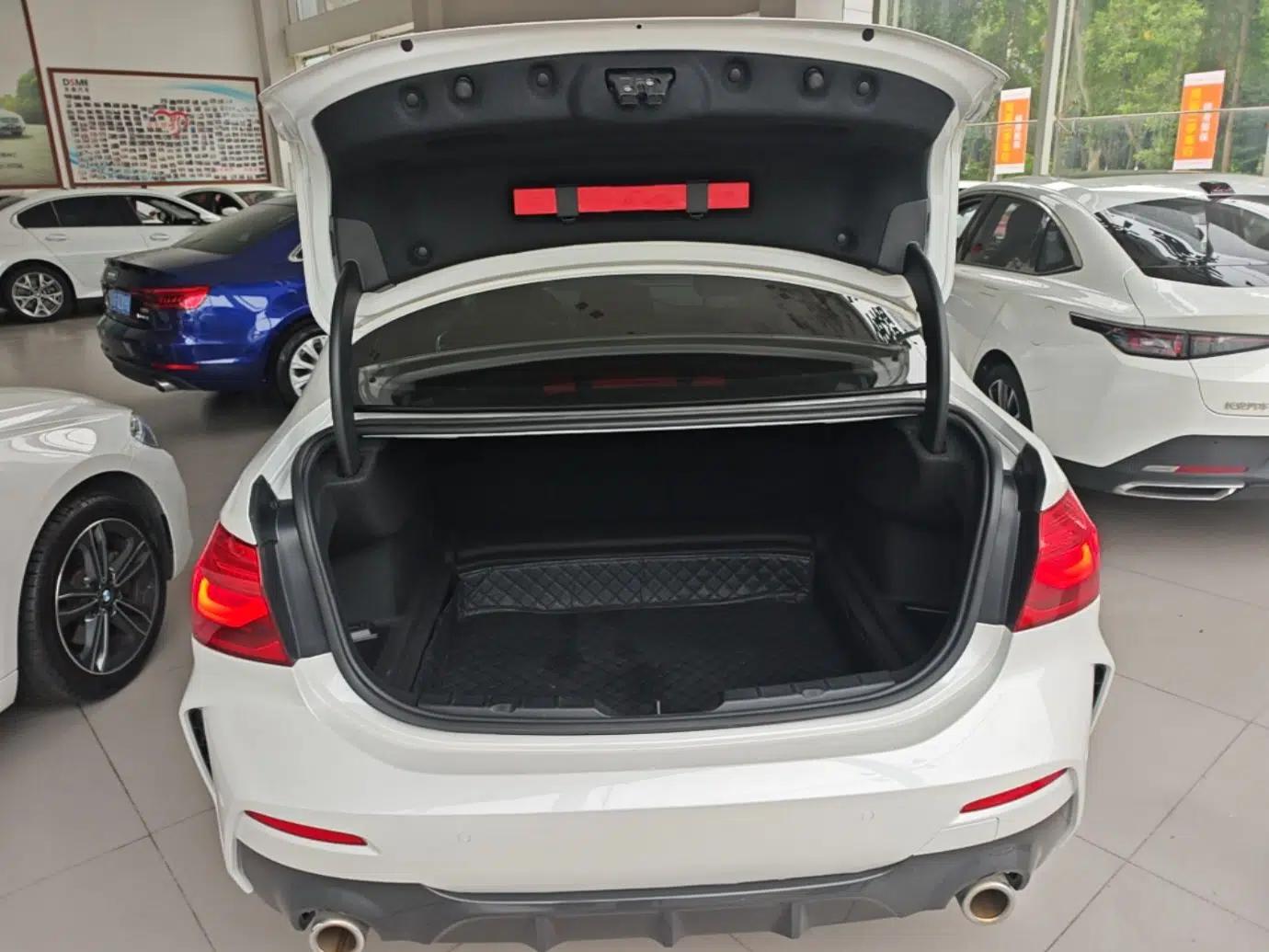 BMW 1 Series 2023 120i M Sport Edition — миниатюра 22