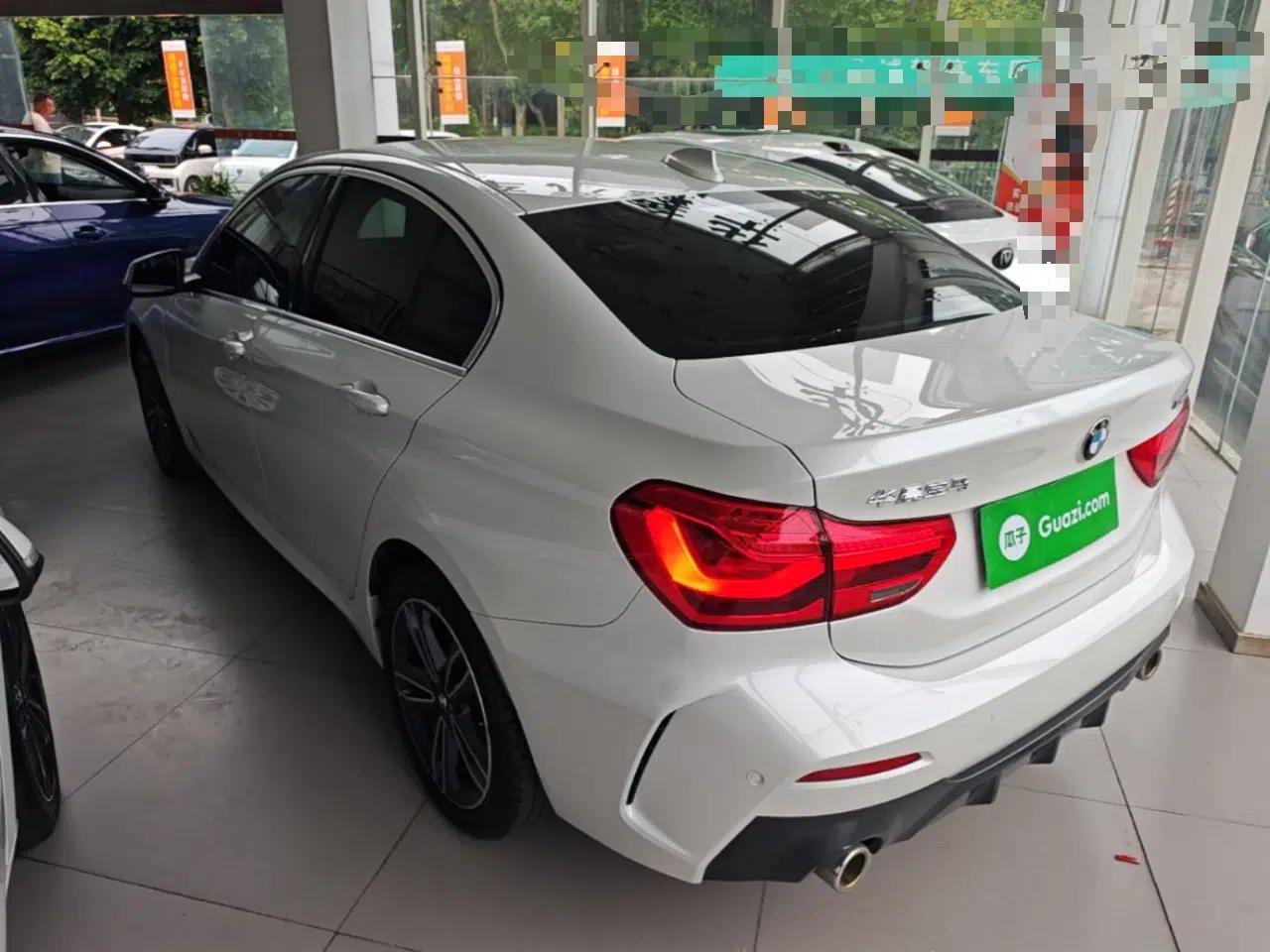BMW 1 Series 2023 120i M Sport Edition — миниатюра 4