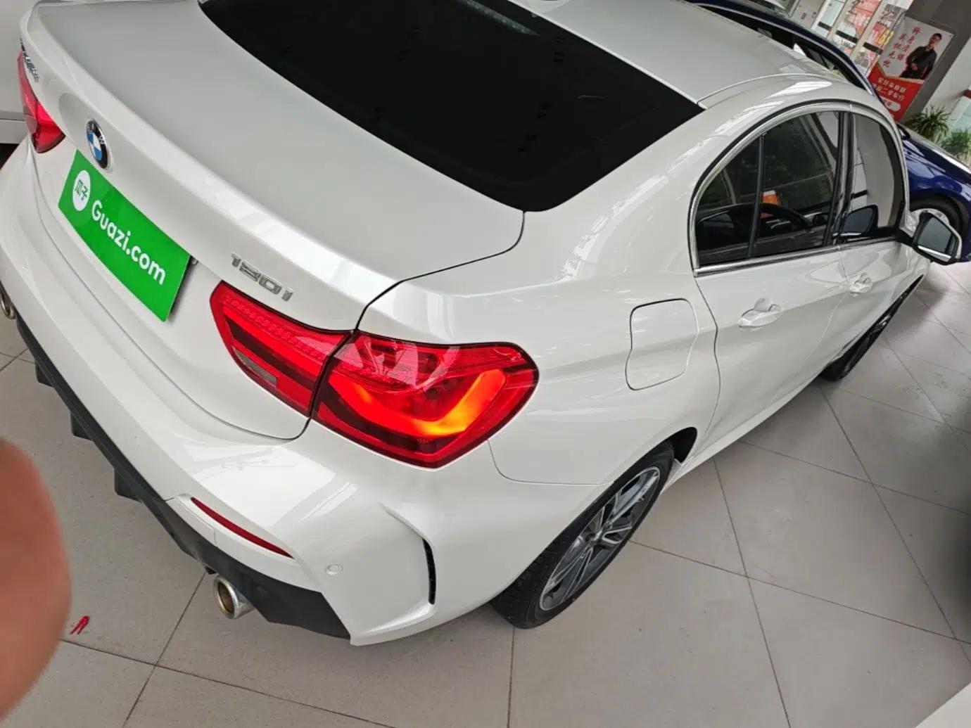 BMW 1 Series 2023 120i M Sport Edition — миниатюра 6