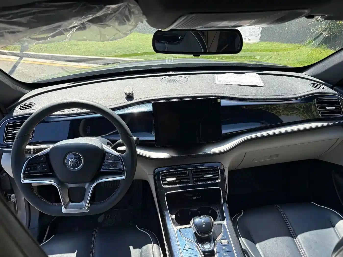 Qin PLUS 2021 EV 400KM Luxury Edition — миниатюра 5