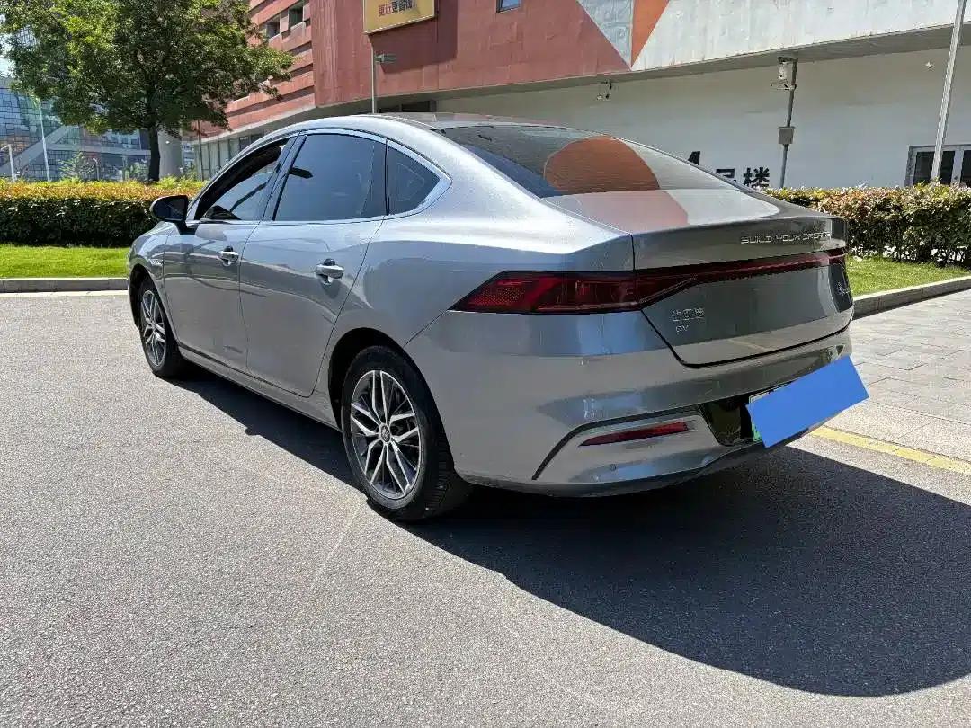 Qin PLUS 2021 EV 400KM Luxury Edition — миниатюра 9