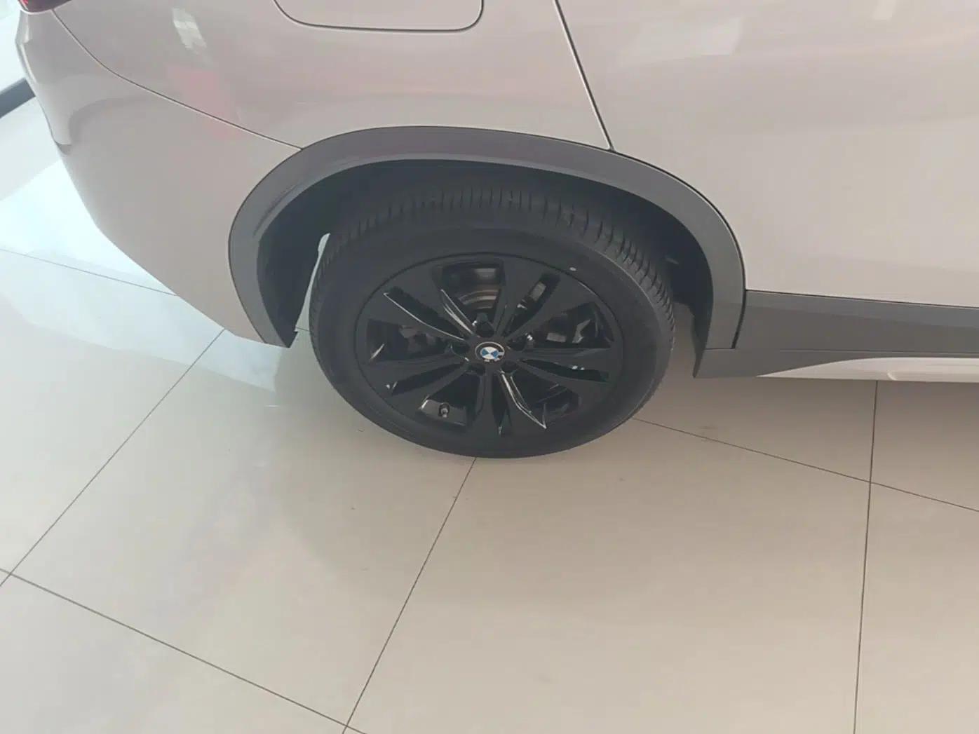 BMW X2 2023 sDrive25i M Sport Package — миниатюра 11