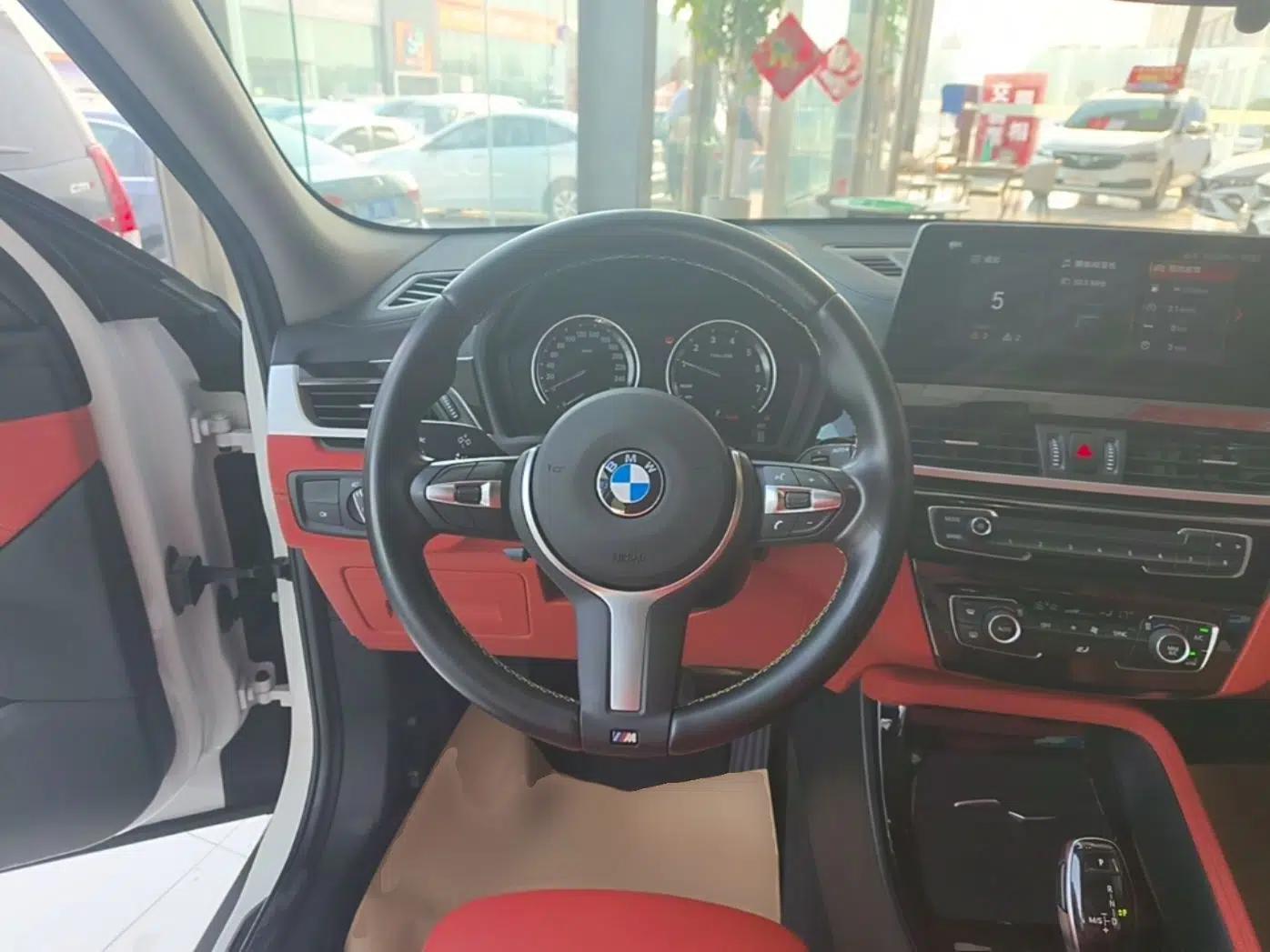 BMW X2 2023 sDrive25i M Sport Package — миниатюра 13